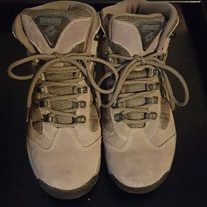 Nevados Hiking Boots size 7